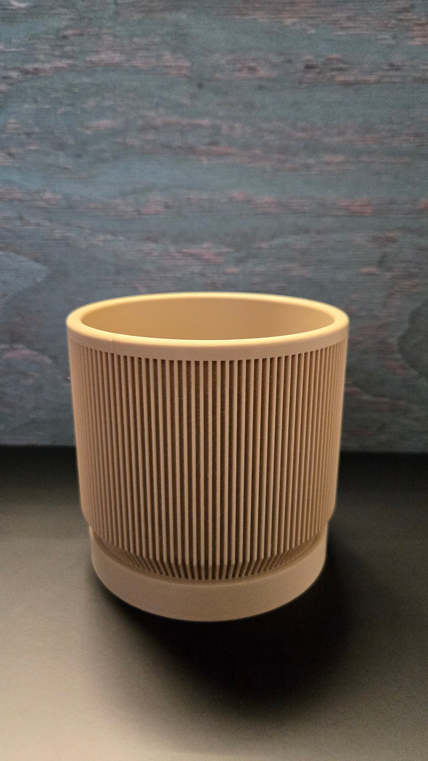Modern Ribbed Planter w/ Drip Tray - Tan