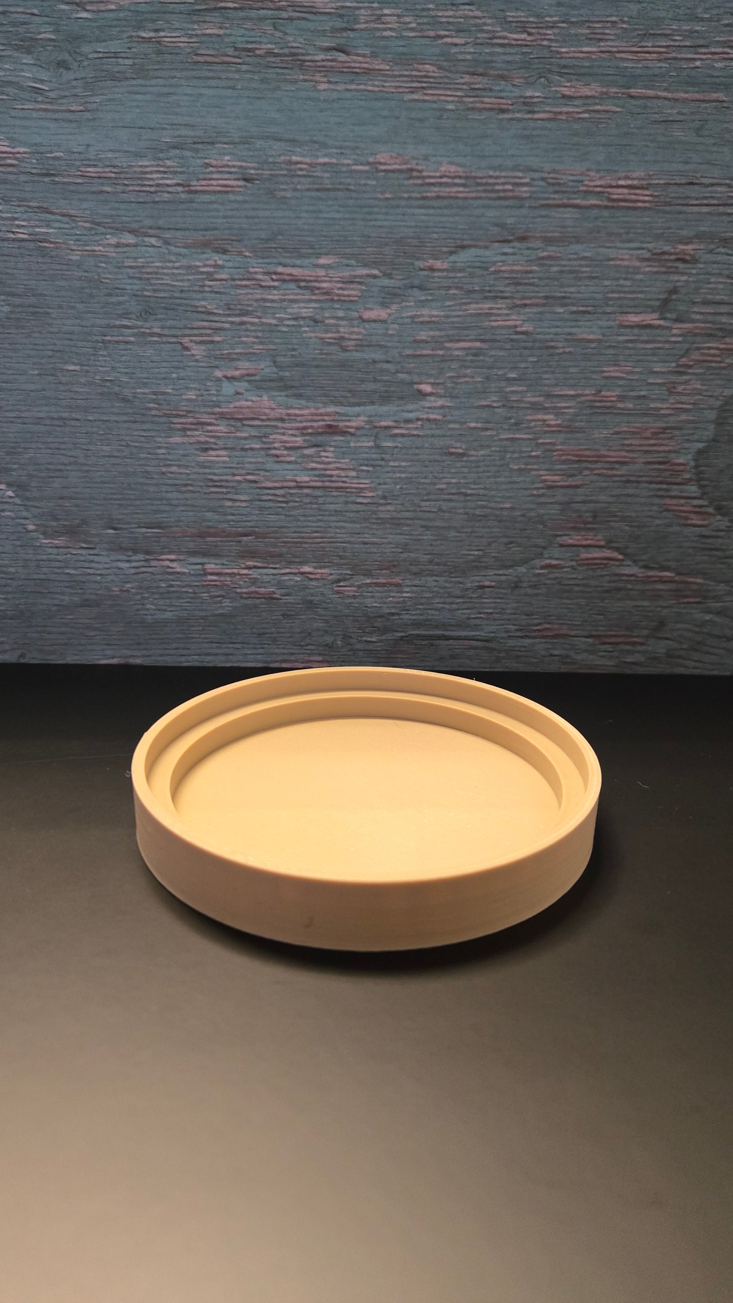 Modern Ribbed Planter w/ Drip Tray - Tan
