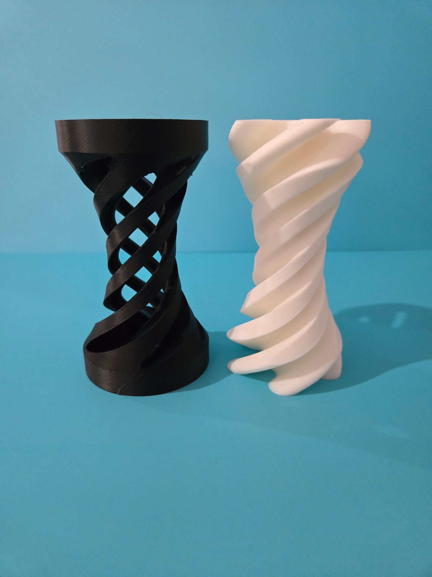 Passthrough Fidget Toy - Black and White