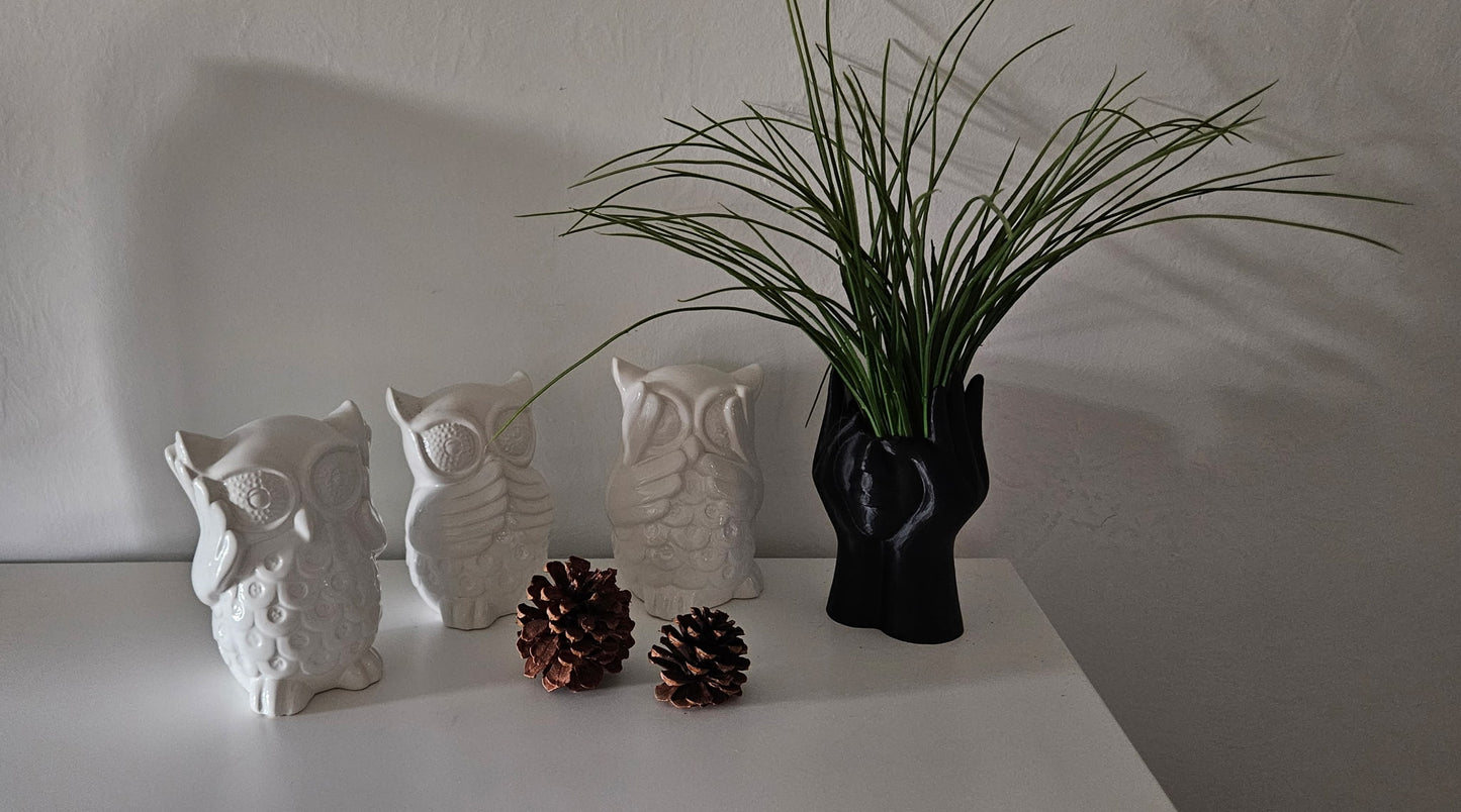 Medium Face and Hands Vase Sculpture - Black